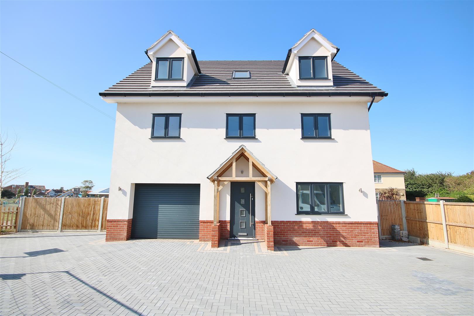 Hall Lane, Walton On The Naze Sheen's